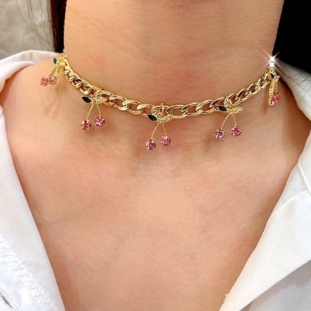 3/$30 💛 Cherry Charm Choker